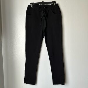 Brand, Venti6. Black pants. Size small.
